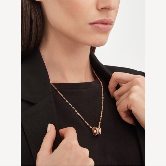 Bulgari Classic Signature B.ZERO1 Necklace Unisex Rosegold with Diamond - Picture 7 of 9